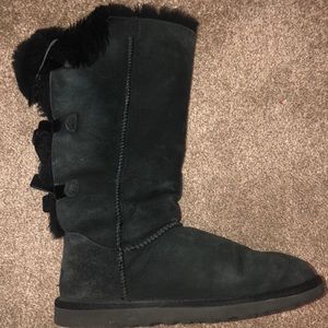 Used black Bailey Bow Tall UGGs.